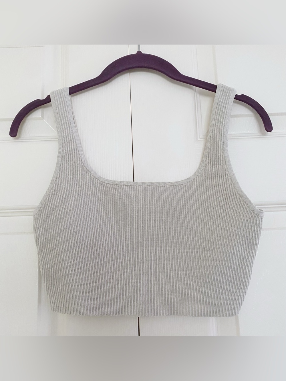 Aritzia Babaton Sculpt Knit Squareneck Cropped Tank Size Small